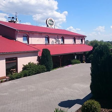 Penzion Jaros Popuvky Buitenkant foto