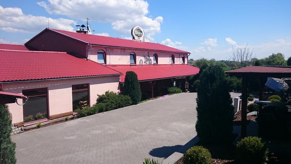Penzion Jaros Popuvky Buitenkant foto