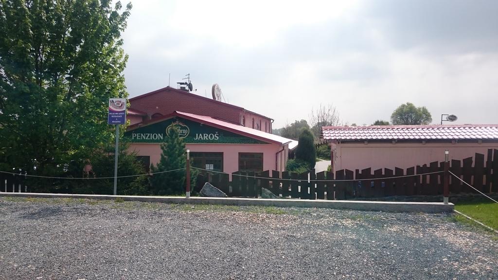 Penzion Jaros Popuvky Buitenkant foto